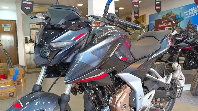 Bajaj Pulsar N160